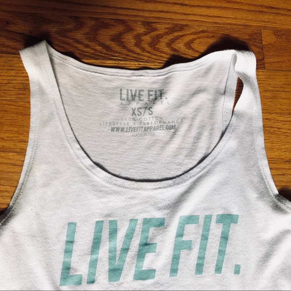 SOLD!! Live Fit Workout Crop - Picture 2 of 2